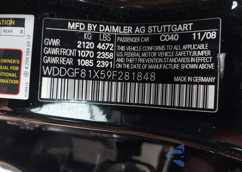 2009 Mercedes-Benz C 300 z USA, uszkodzony, nr VIN WDDGF81X59F281848